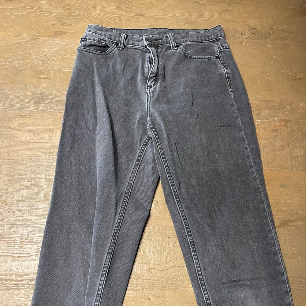 BDG “Mom High Rise” grey jean, 26W